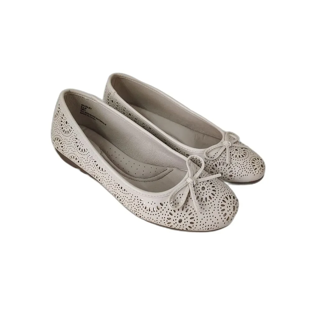 Cloudwalkers Bradley Shoes 8.5W Cream Perforated Ballet Flats Comfort